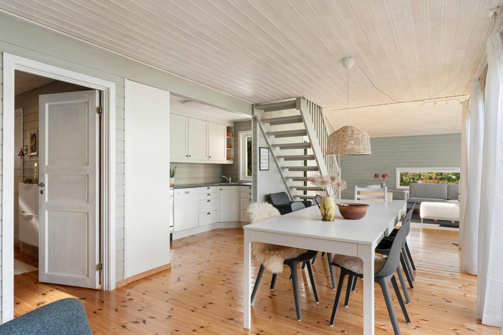 Charming house located by the fjord with the Pultpitrock within short distance view 5