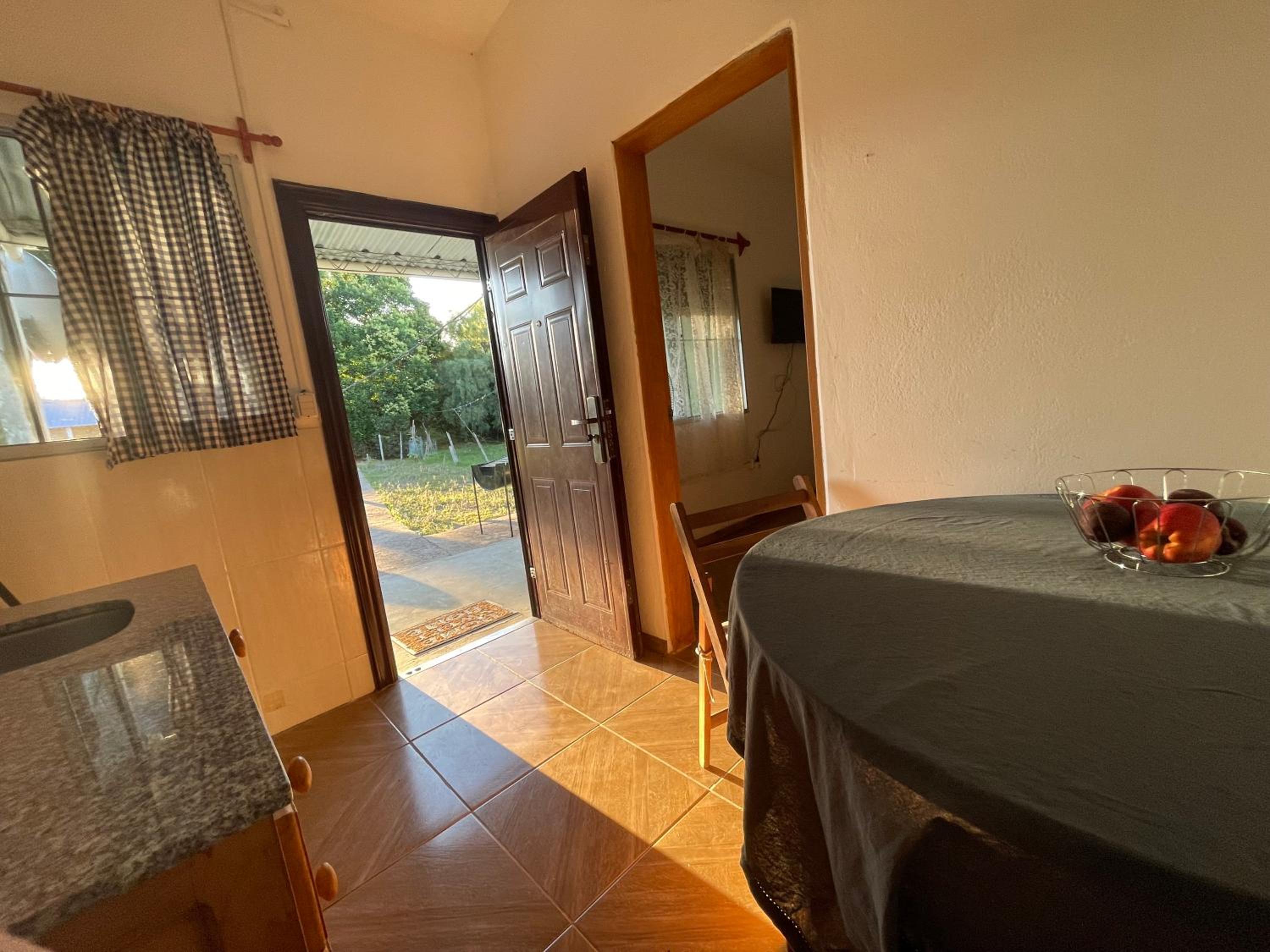 Cómodo apartamento en Minas, con amplio fondo y entrada para vehículo
