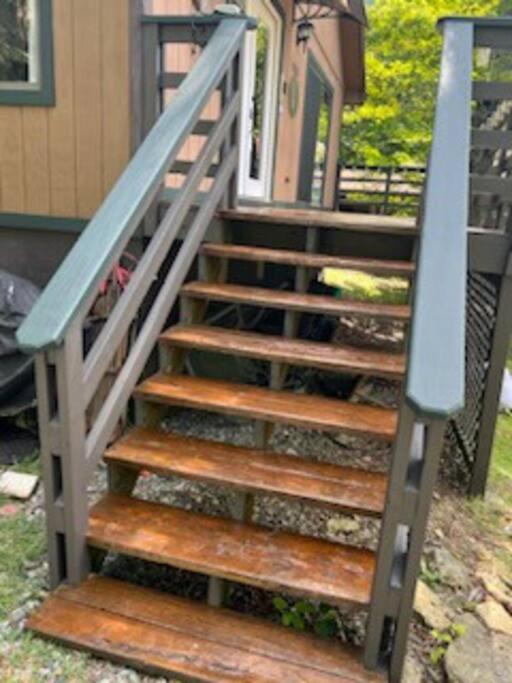 Cozy Cabin Walkable to Beech Mt Resort