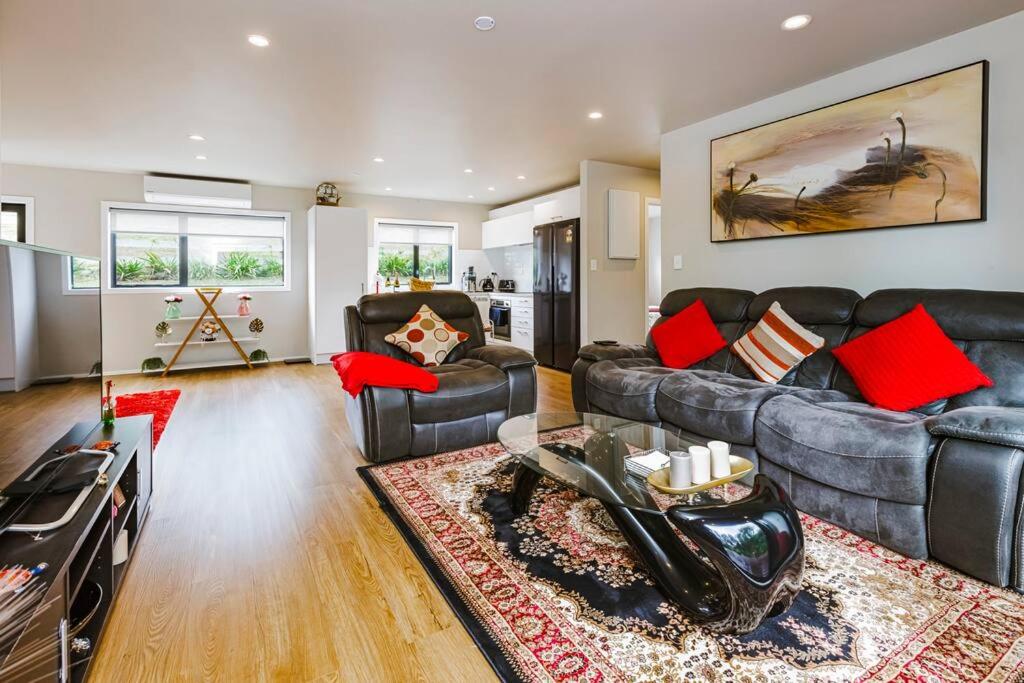 Tranquil Countryside Retreat with Modern Amenities