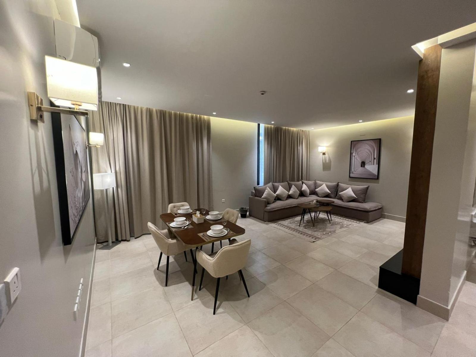 Riyadh luxury El Yasmin