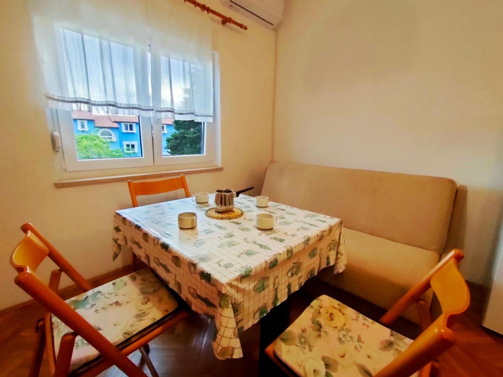 Apartments Zova