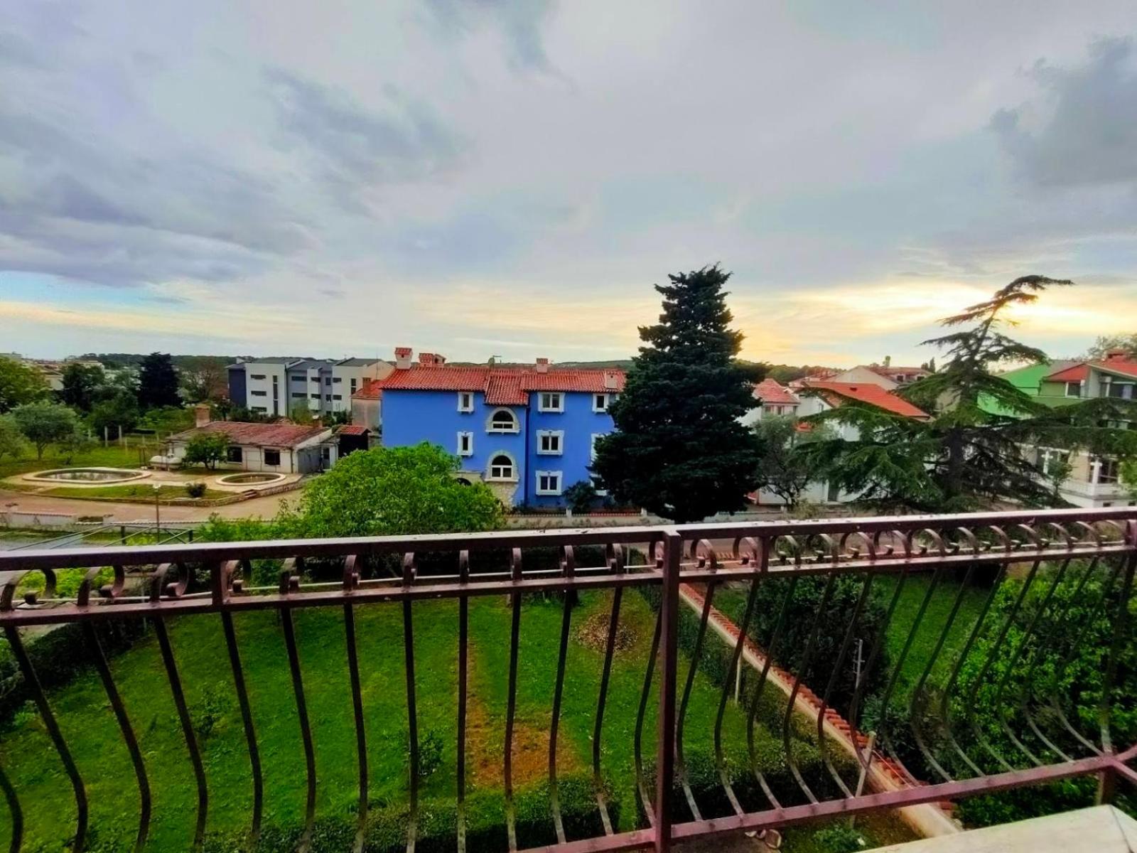 Apartments Zova