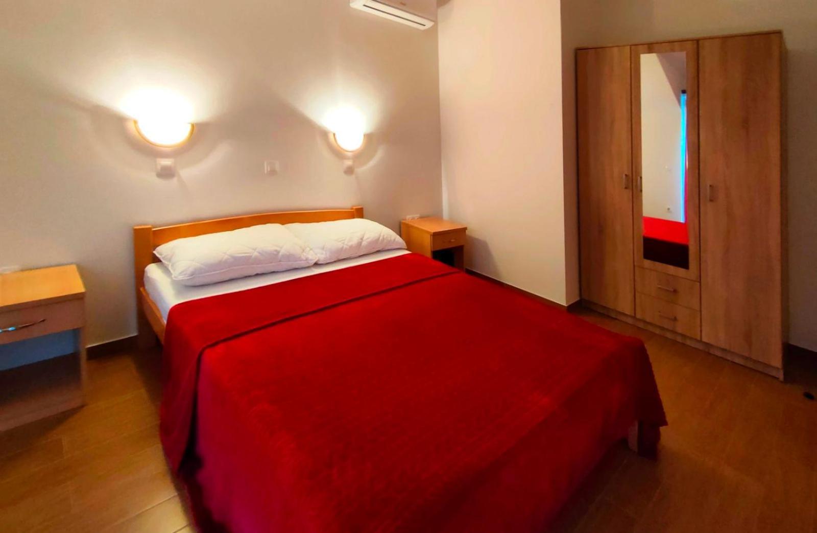 Apartments Zova