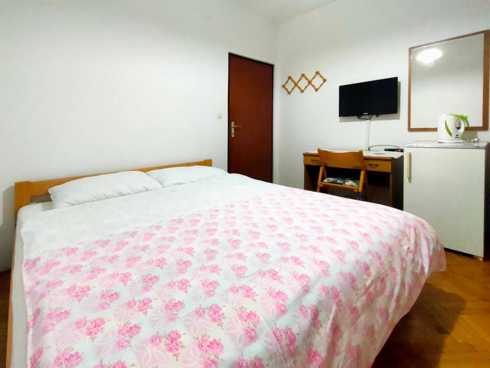 Apartments Zova