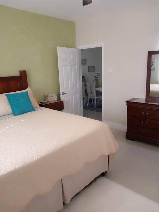 Jamaica Reggae Villa