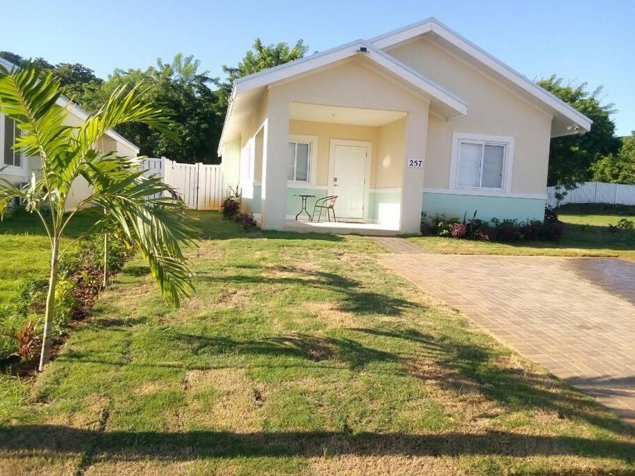 Jamaica Reggae Villa