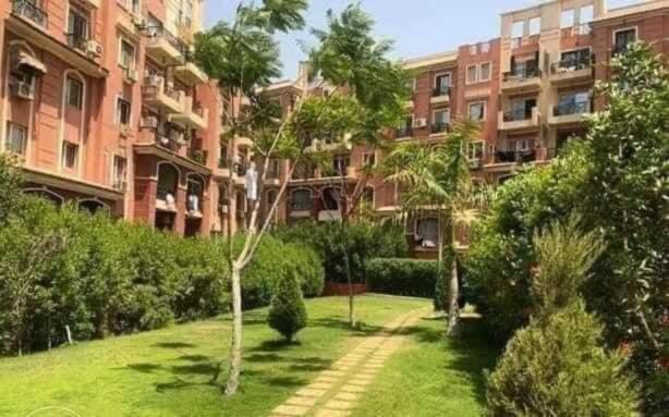 Lovely tow bedrooms apartment with garden