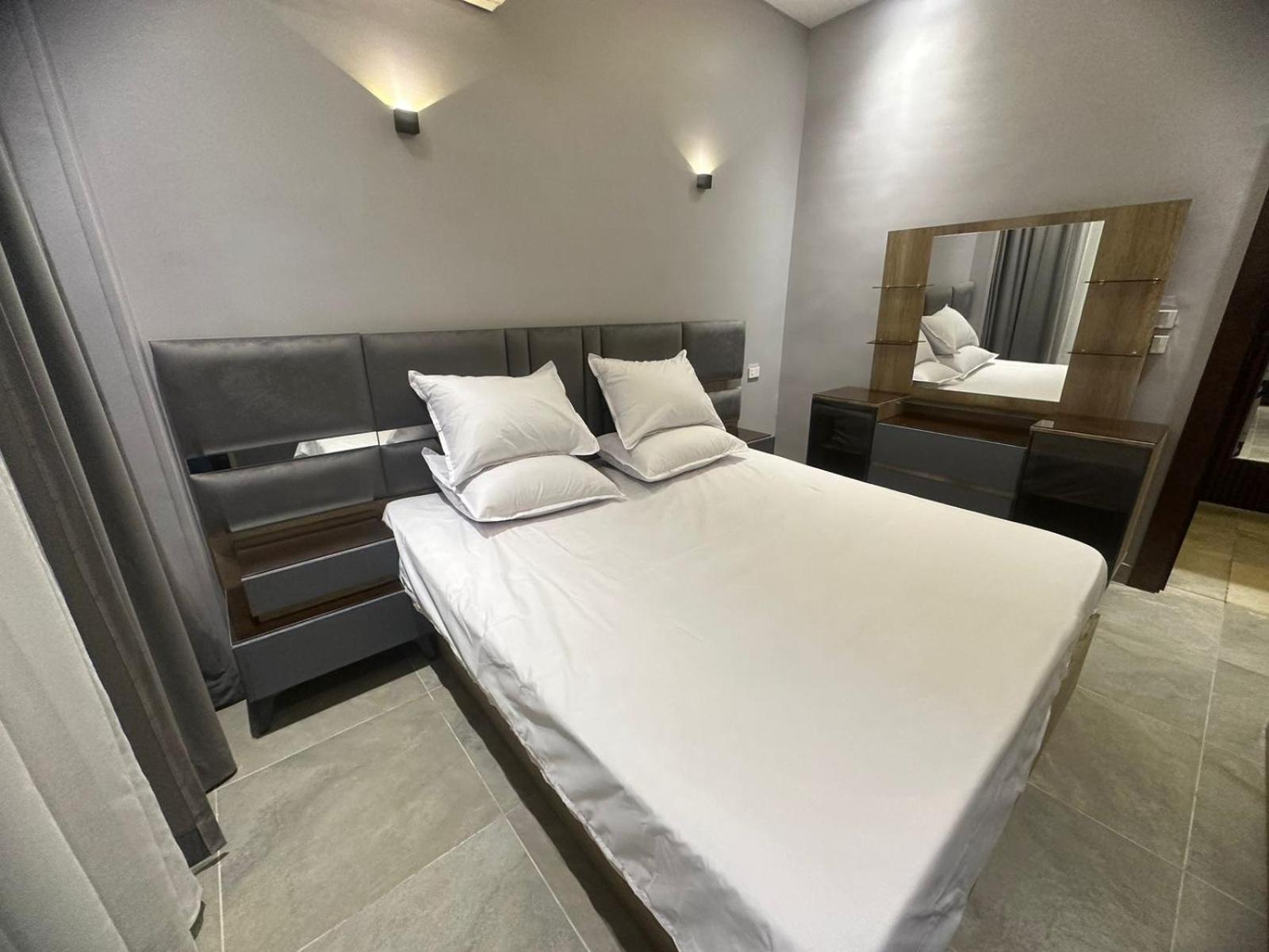 Lovely tow bedrooms apartment with garden
