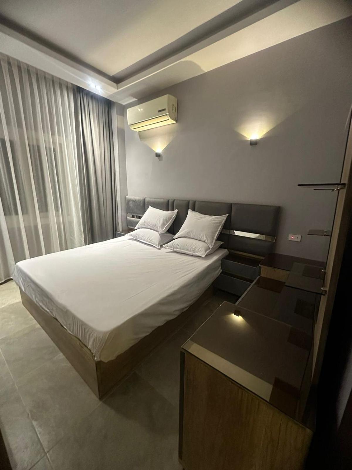 Lovely tow bedrooms apartment with garden