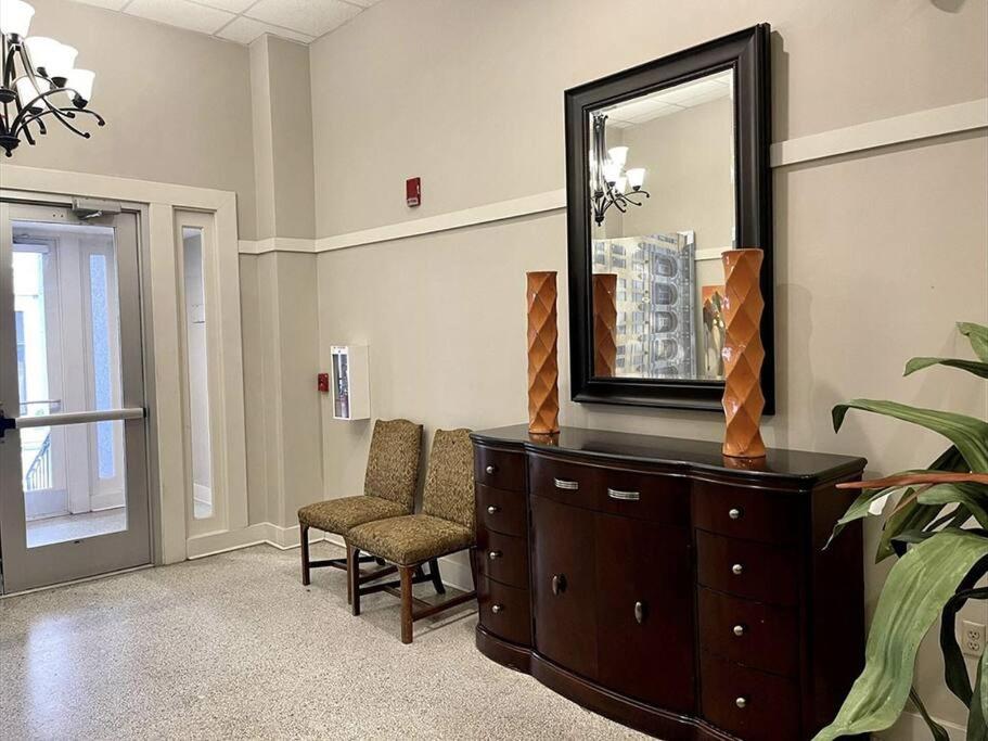 Downtown Memphis Luxury Condo
