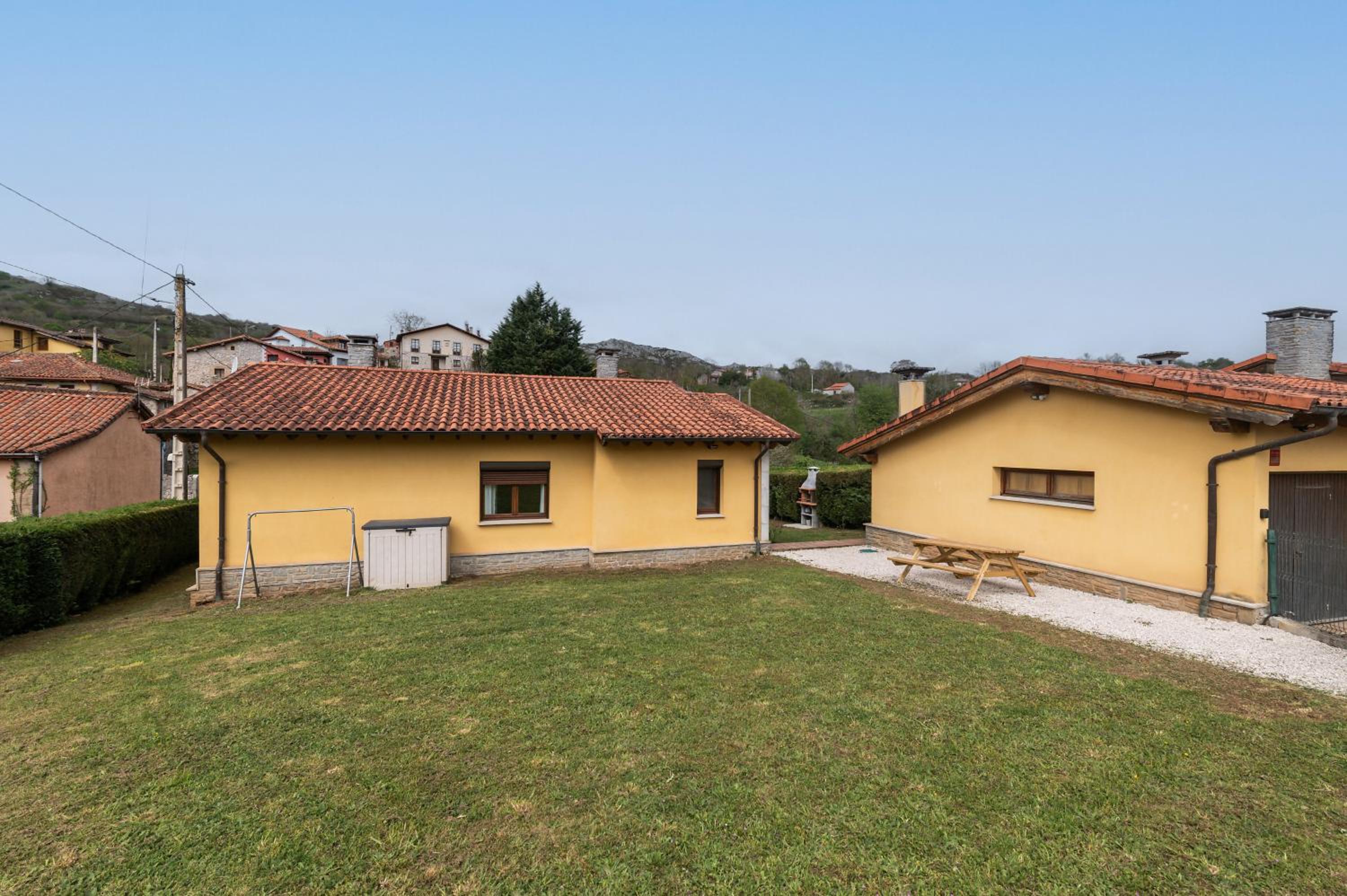 Villa Aire de Asturias Cabrales – Jardín y Rutas