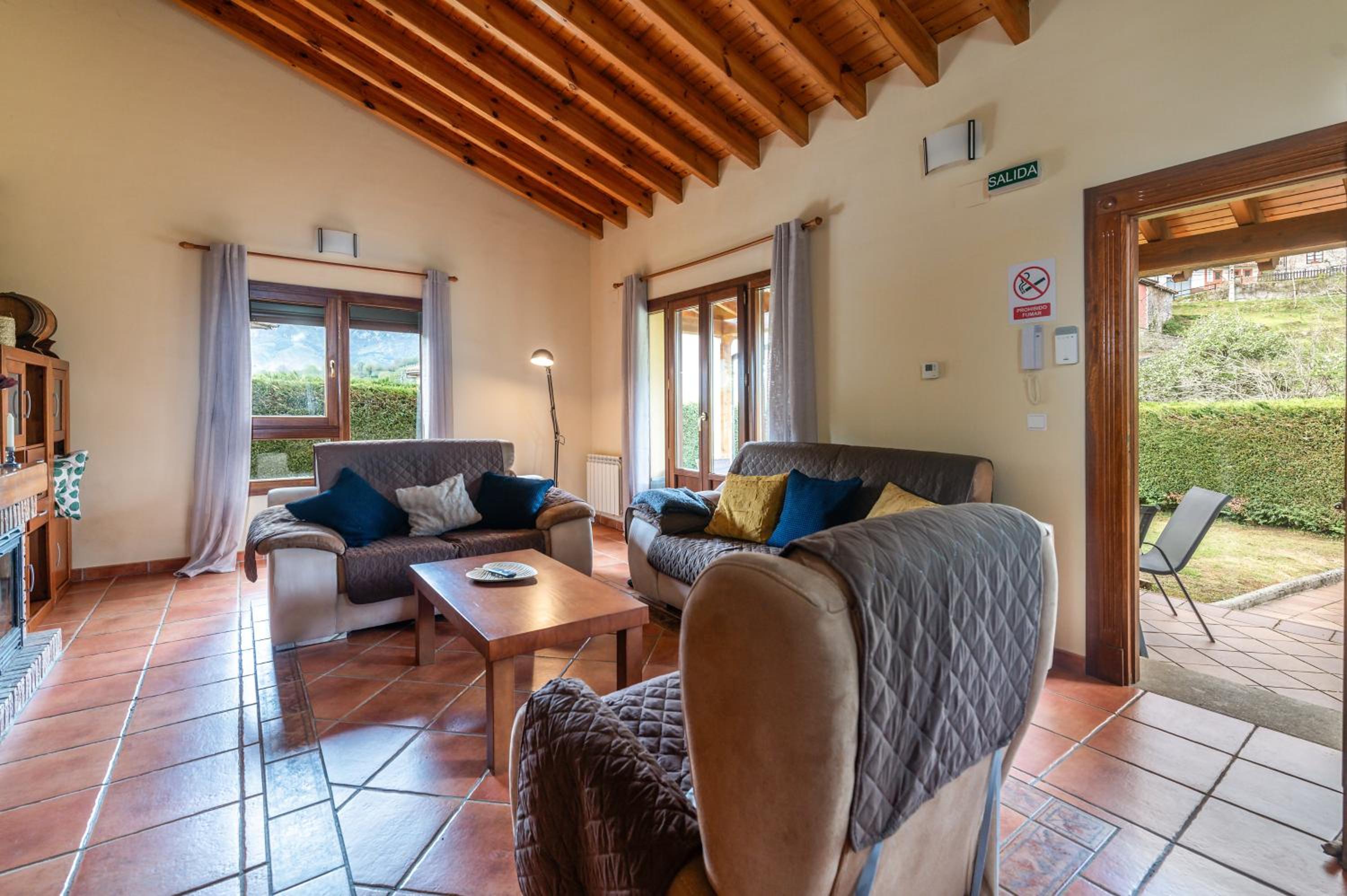 Villa Aire de Asturias Cabrales – Jardín y Rutas