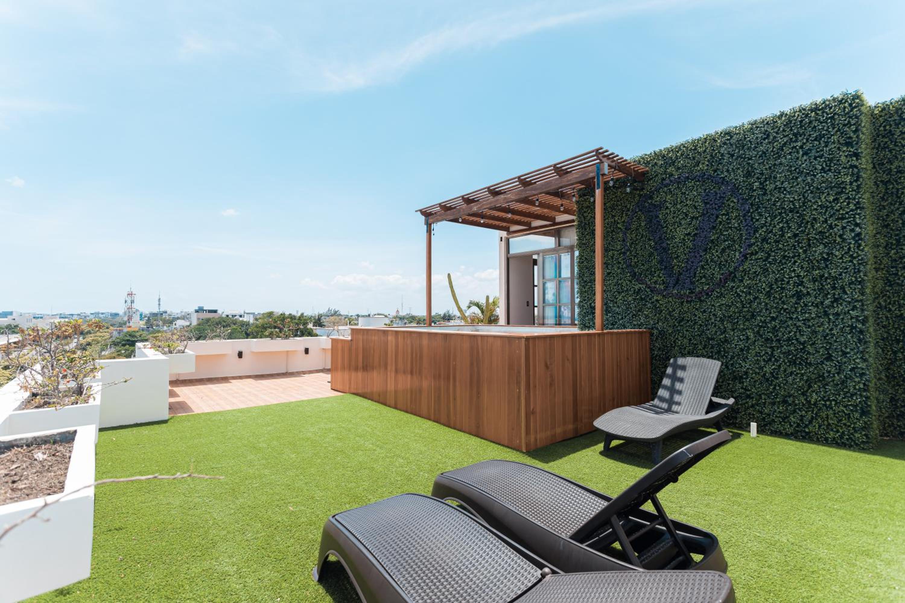 Stunning PH 4bd W/Rooftop Jacuzzi 5th AV view 2
