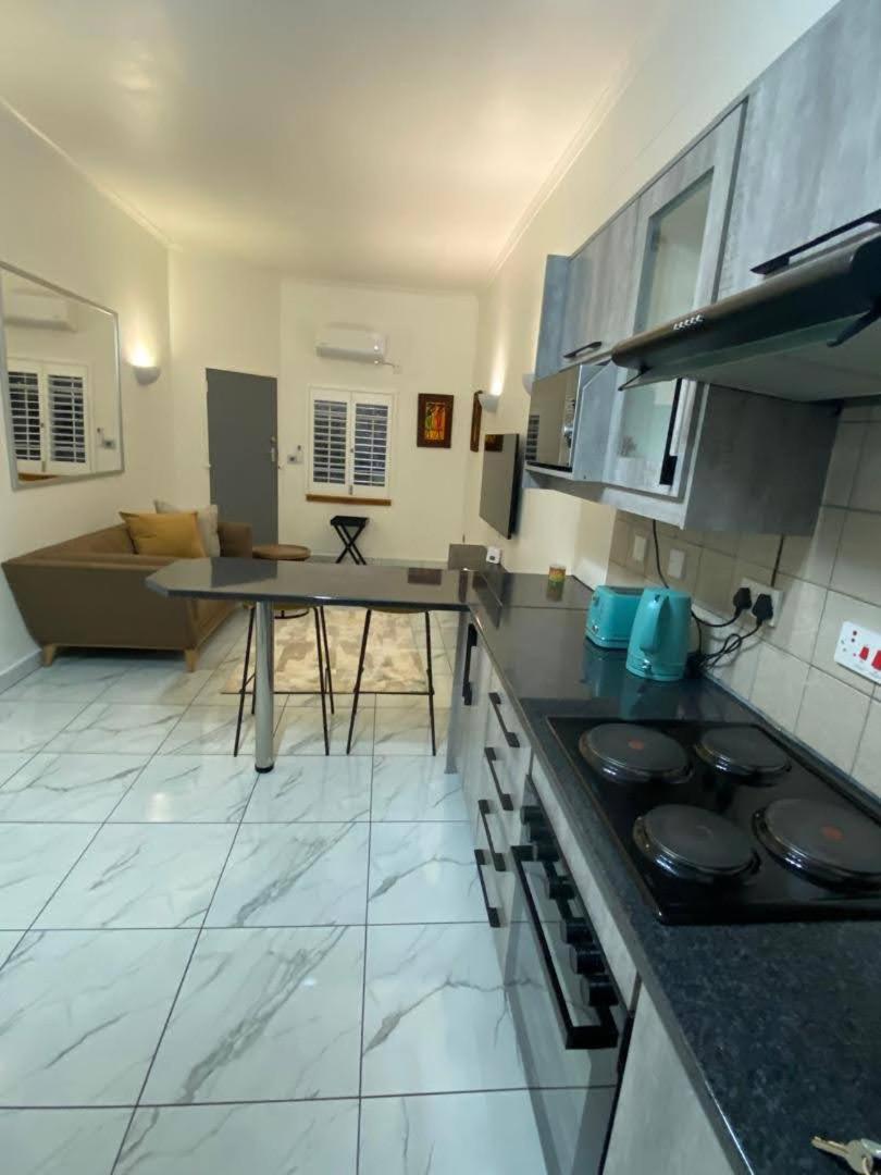 Palm29 at Sunset Mews, Grand Palm - self catering appartment - Your Ideal Getaway for Work or Relaxation