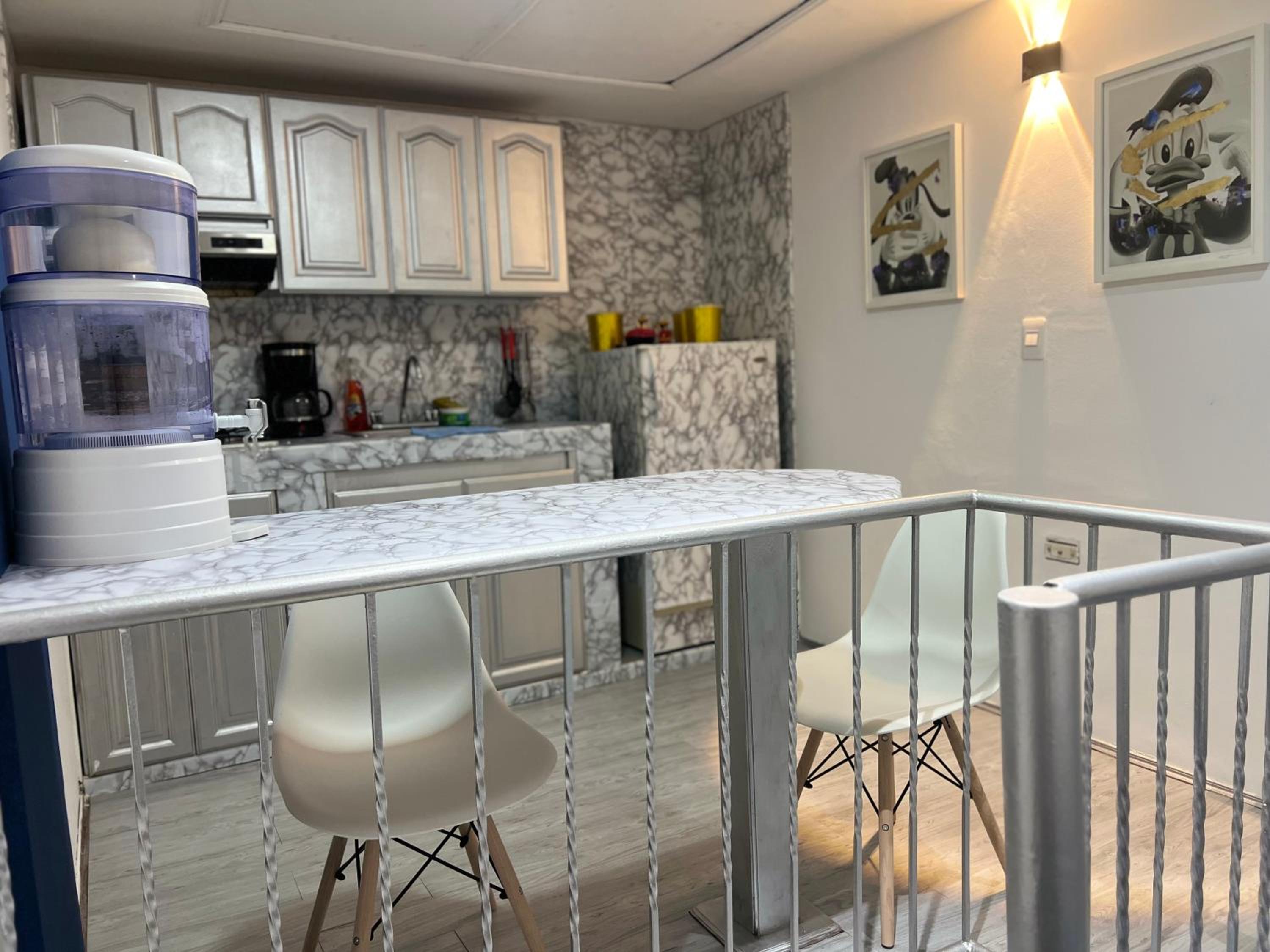 Apartaestudio full equipado en condominio privado
