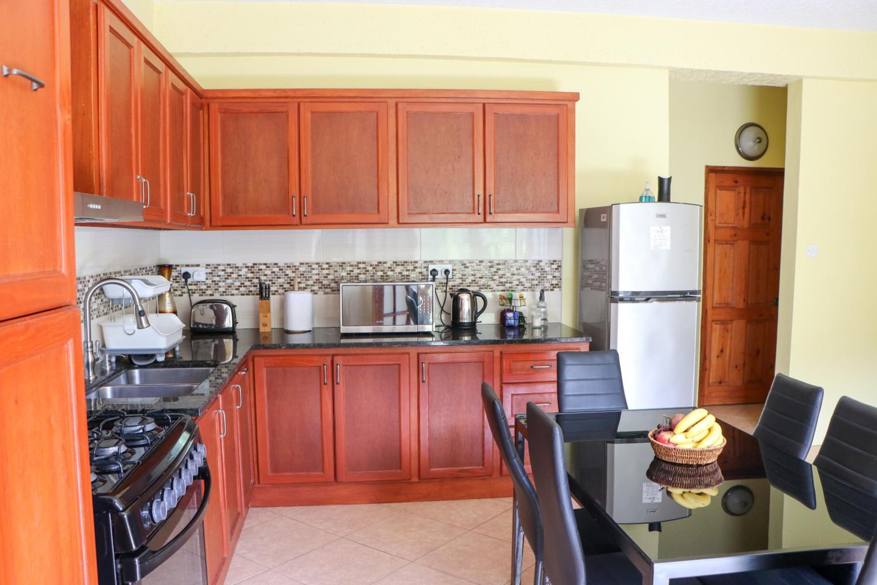 Rose Heights Apartments No 5 view 4