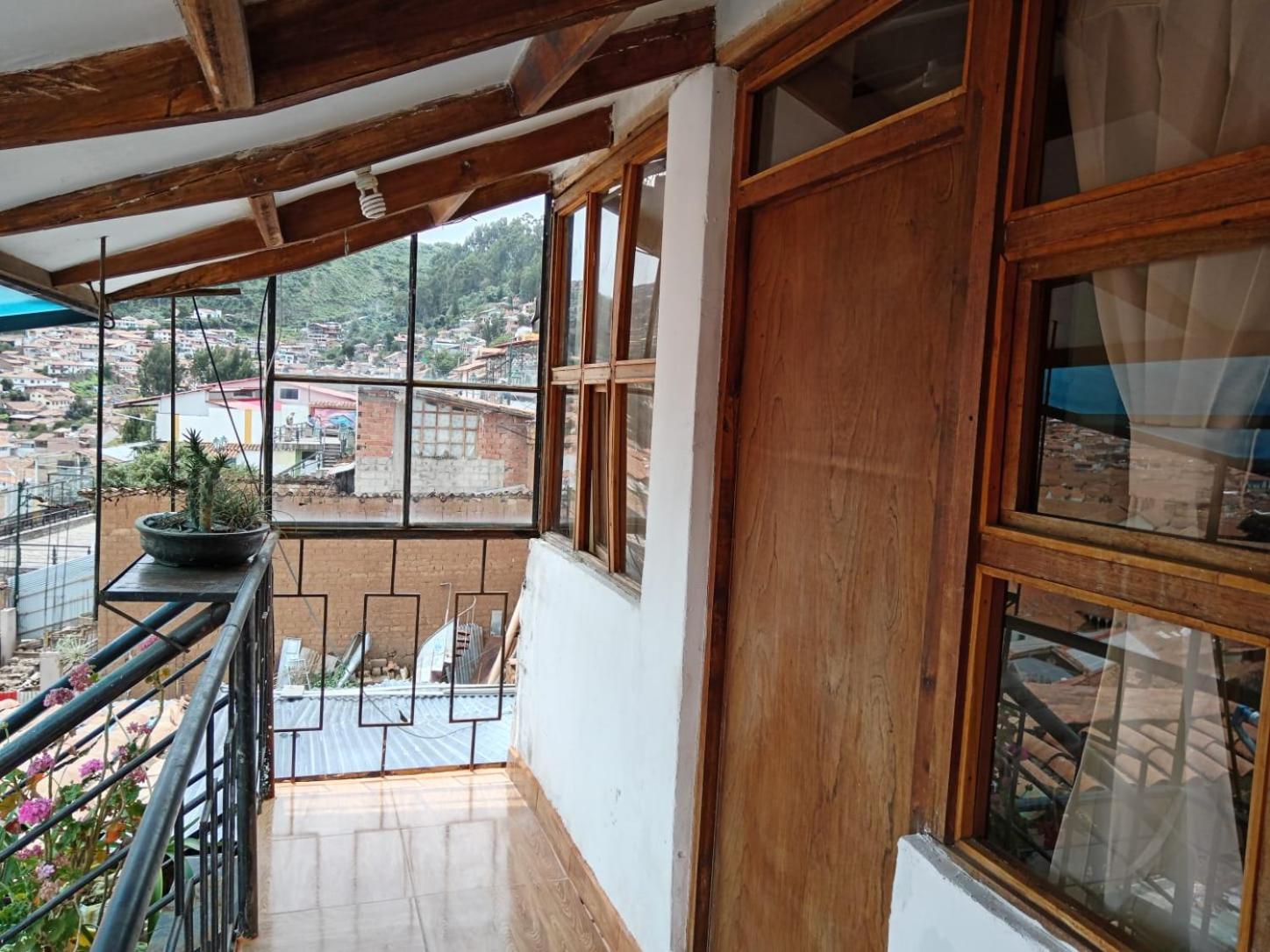 Apartamento confortable y con excelente vista view 2