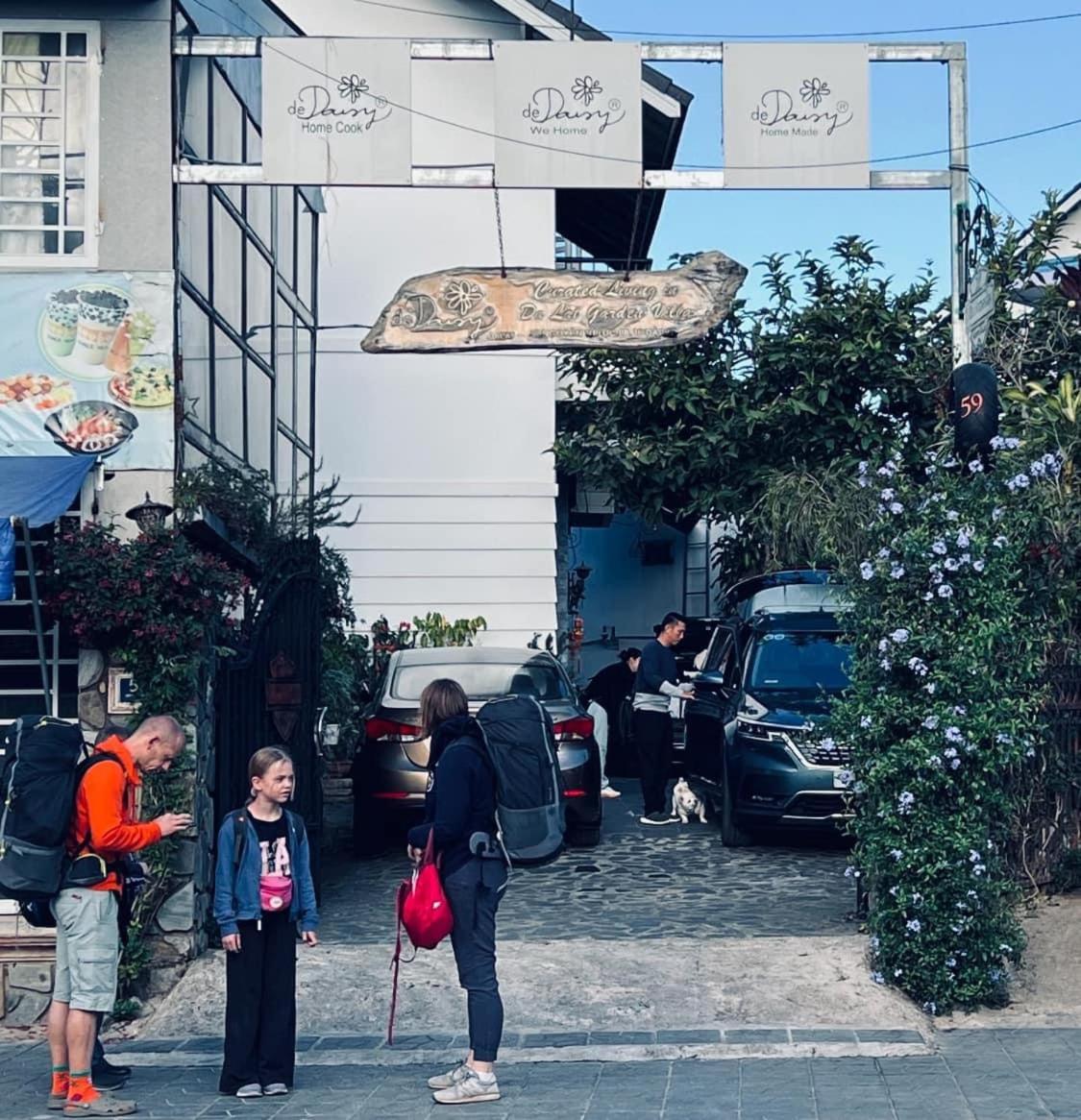 De Daisy Villa Homestay