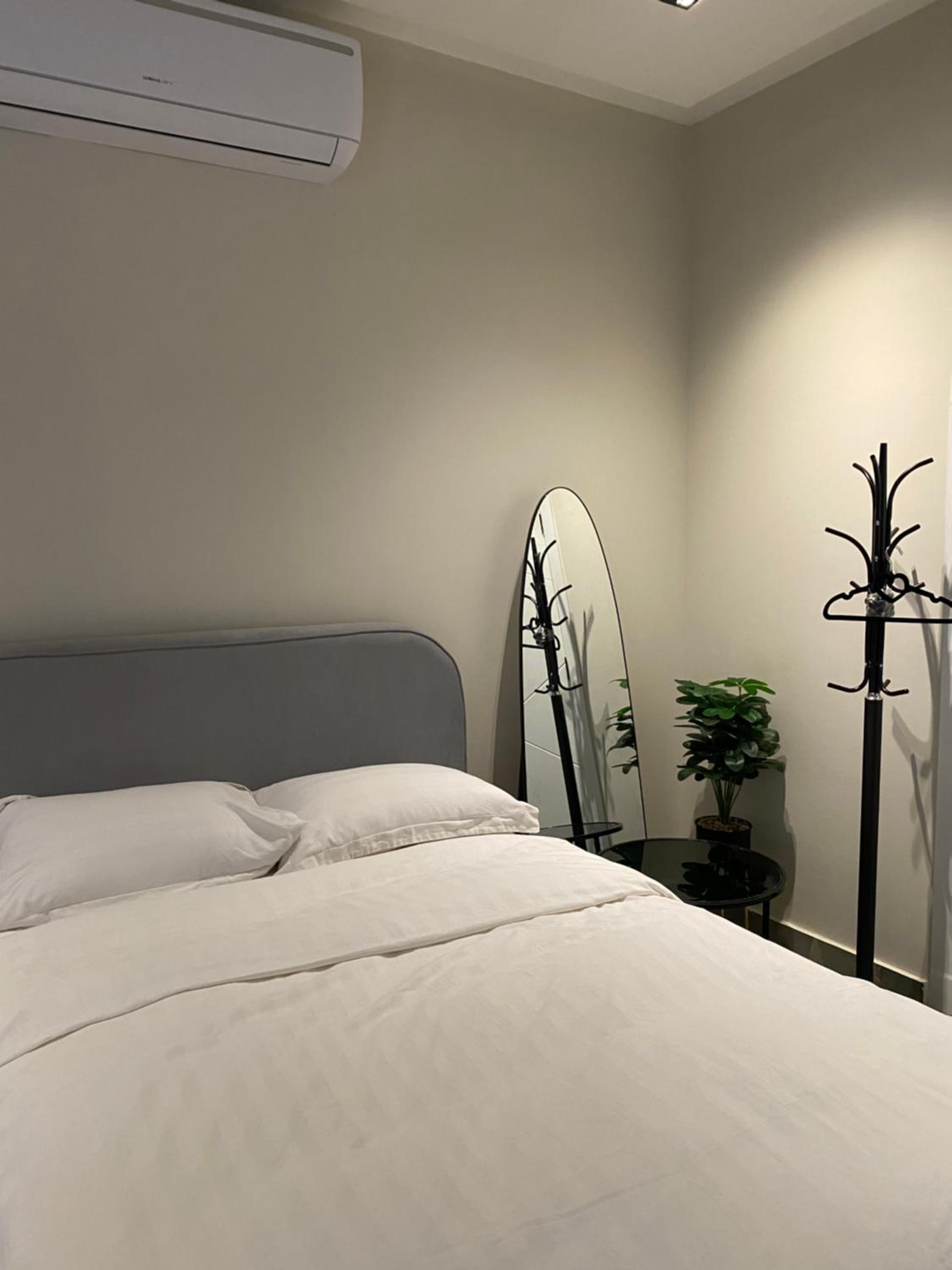 Luxury Boulevard Studio With Outdoor Area