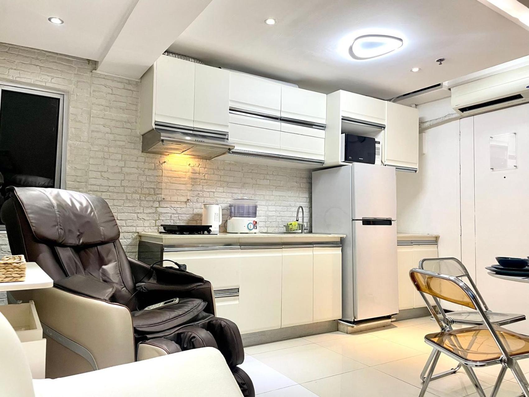 Thompson Suites Fort Victoria Tower BGC Loft Type 1BR