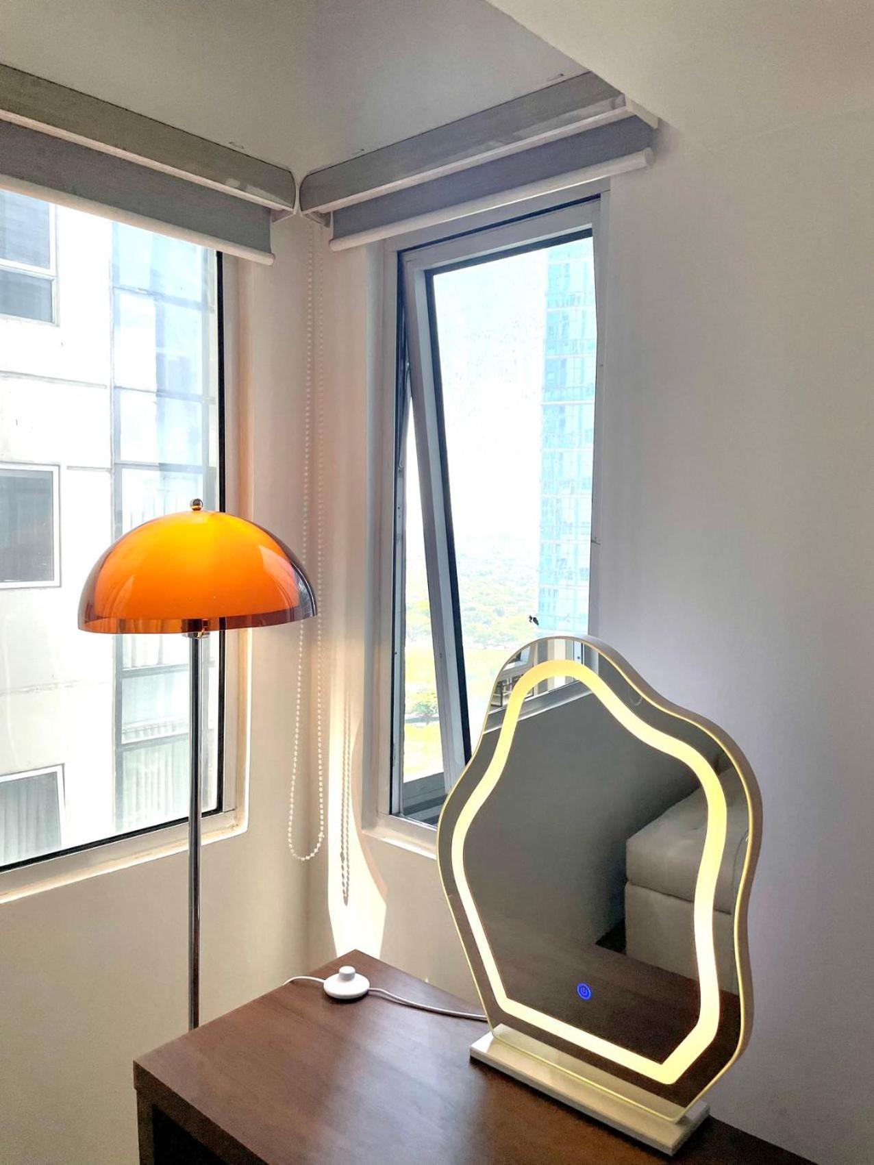 Thompson Suites Fort Victoria Tower BGC Loft Type 1BR photo 3