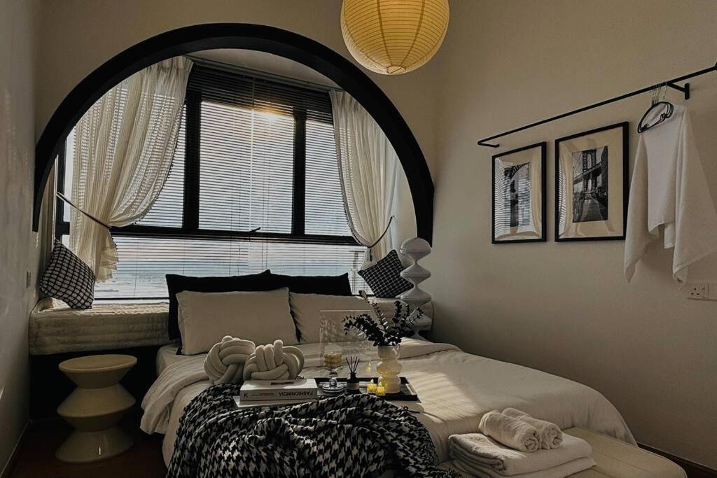 Dooga Ins-Cocohouse L17 Seaview Projector 1-6 Pax