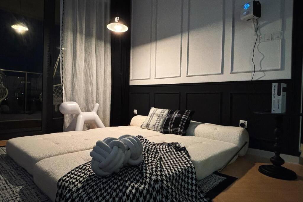 Dooga Ins-Cocohouse L17 Seaview Projector 1-6 Pax