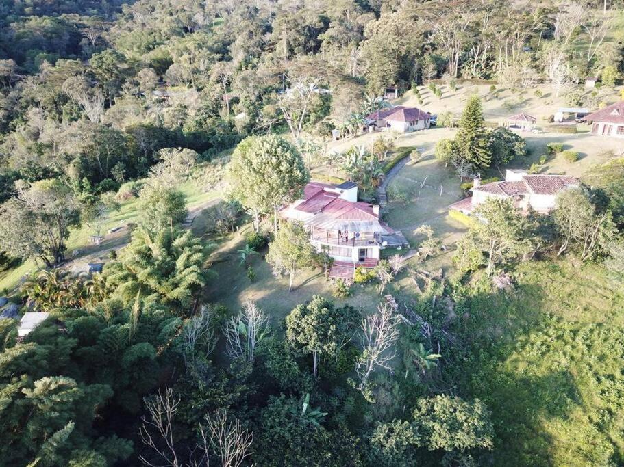 Villa Diana, Condominio Oasis