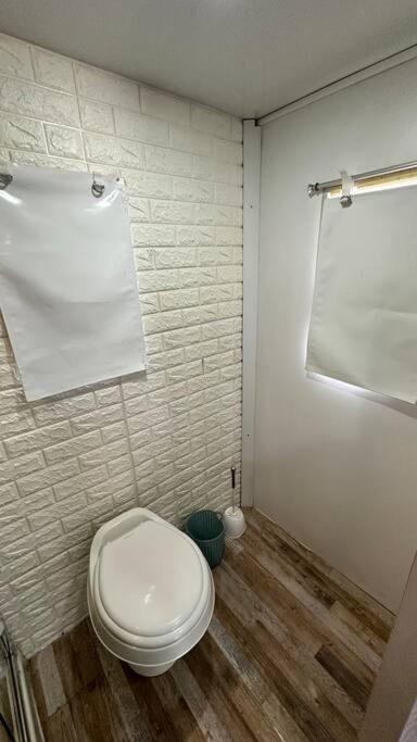 Tiny House On Wheels - Guayabal de Siquima