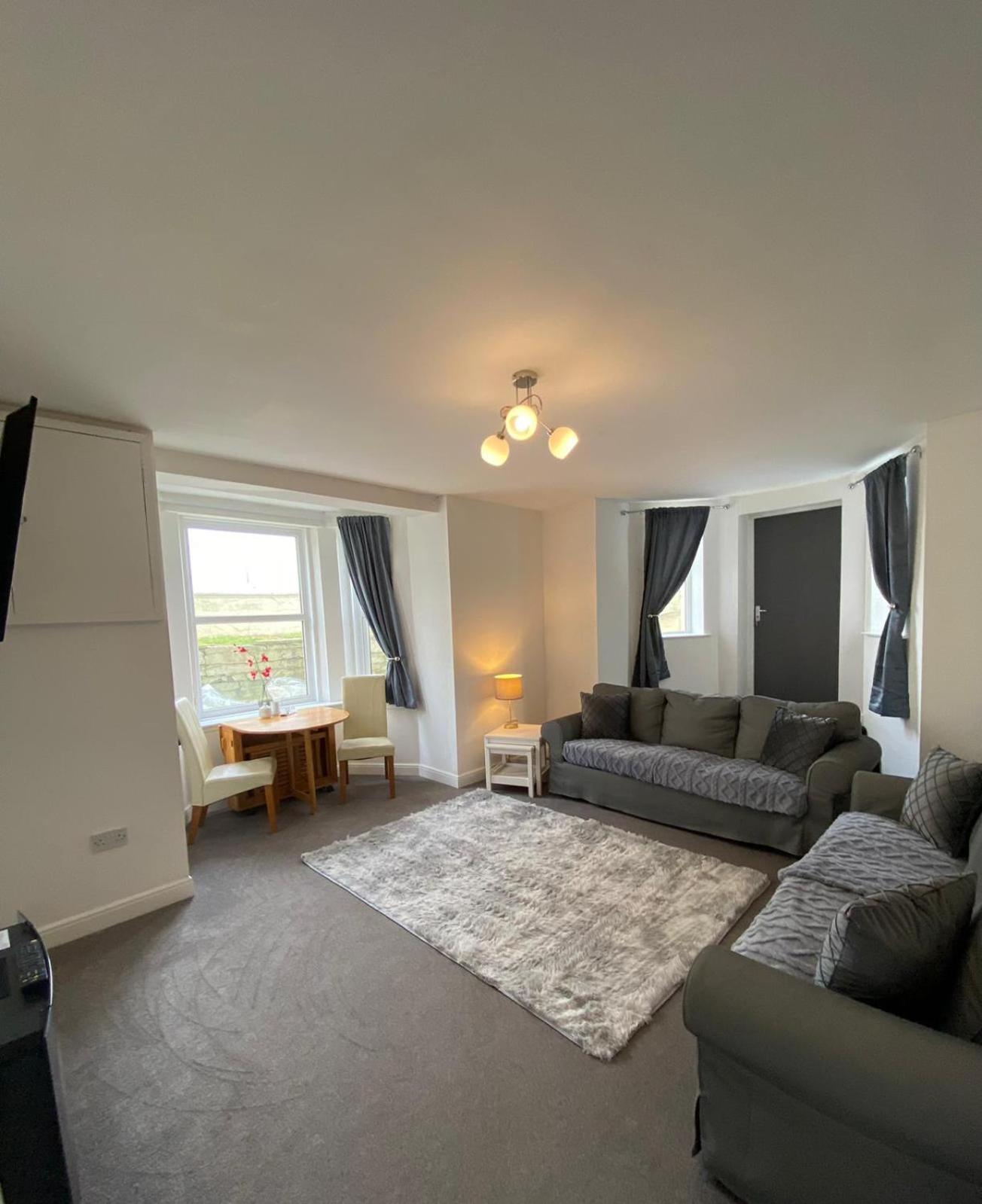 Farina No10, 3 bedroom apartment sleeping 8 guests view 2