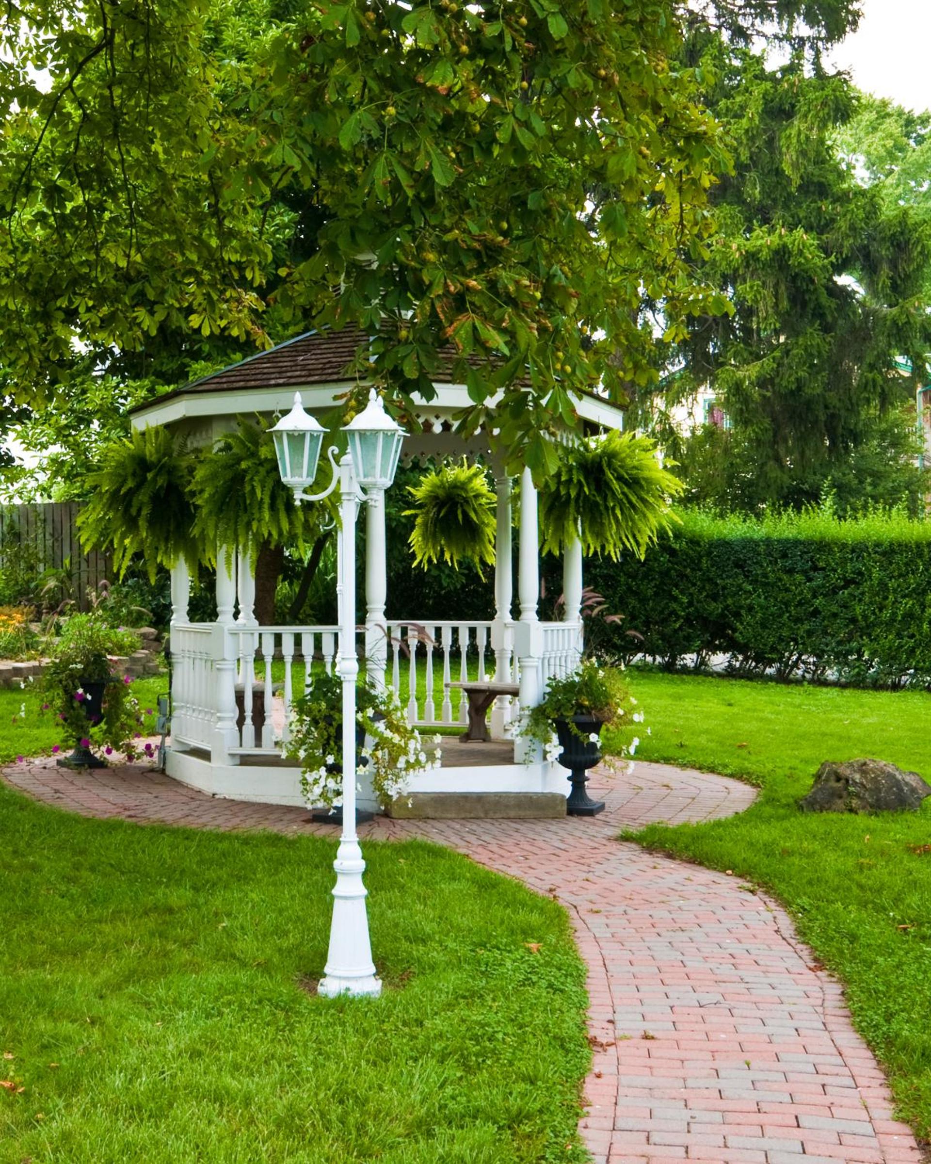 Chestnut Inn