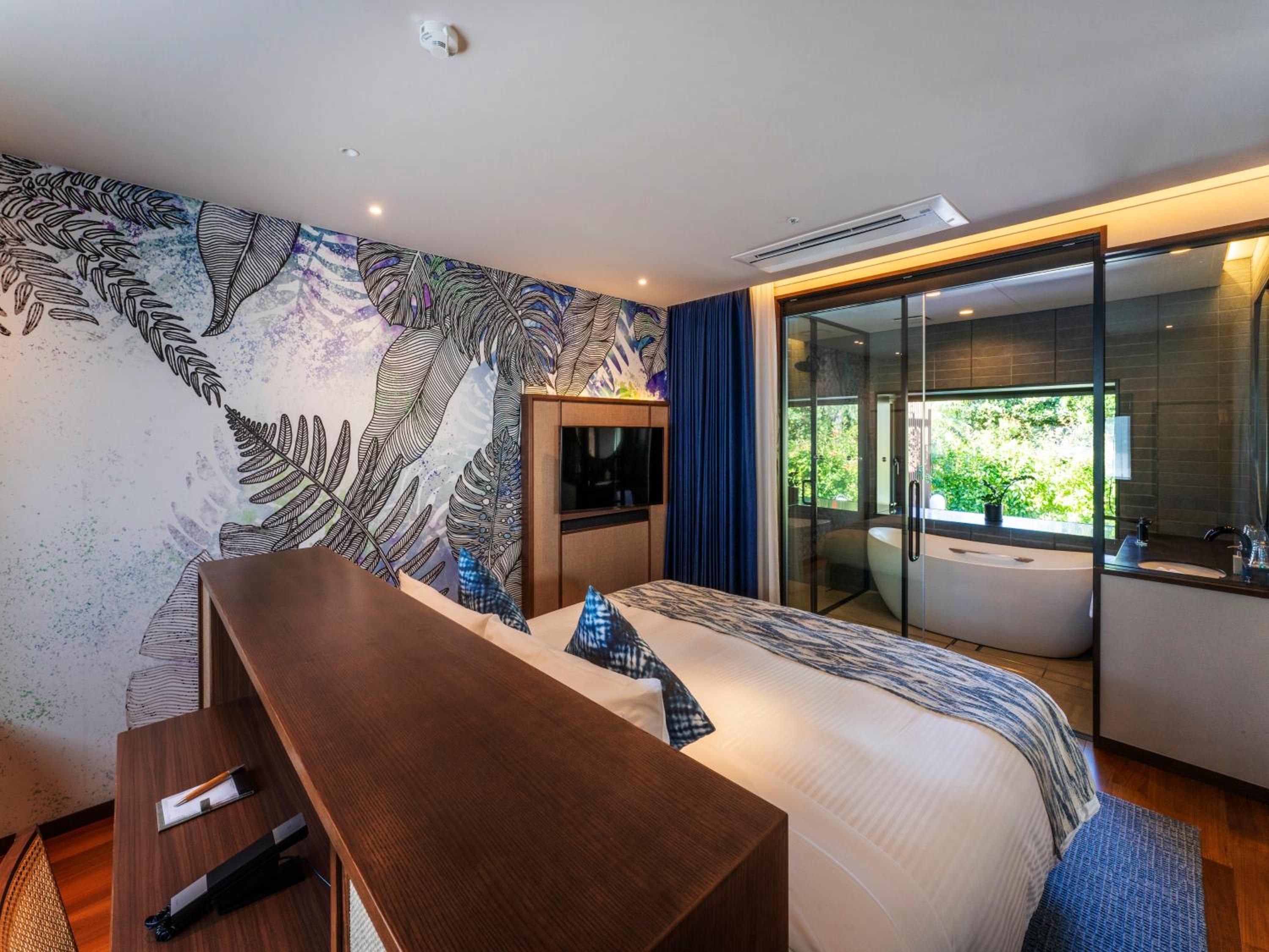 FUSAKI BEACH RESORT HOTEL & VILLAS