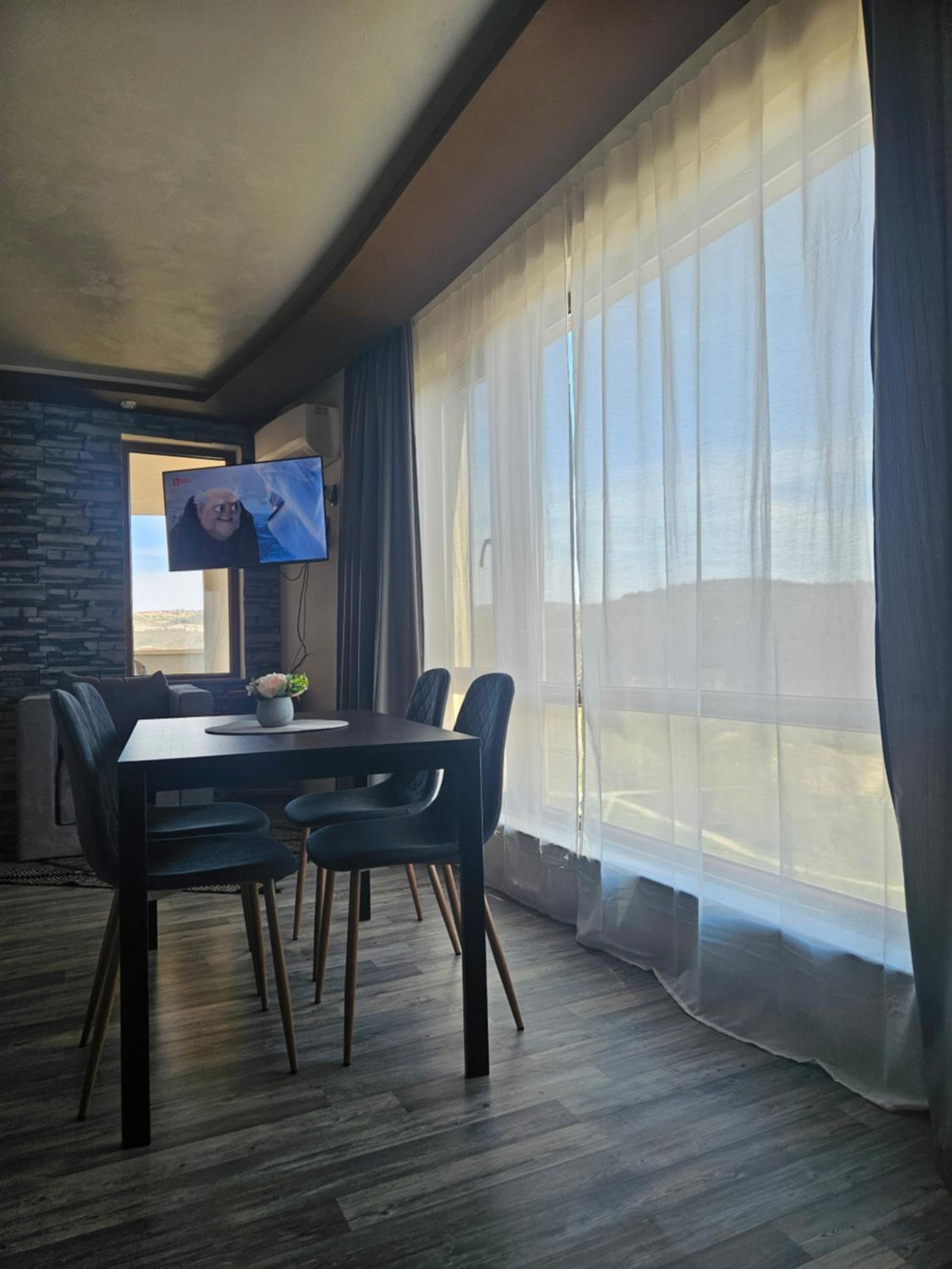 Apartment 22