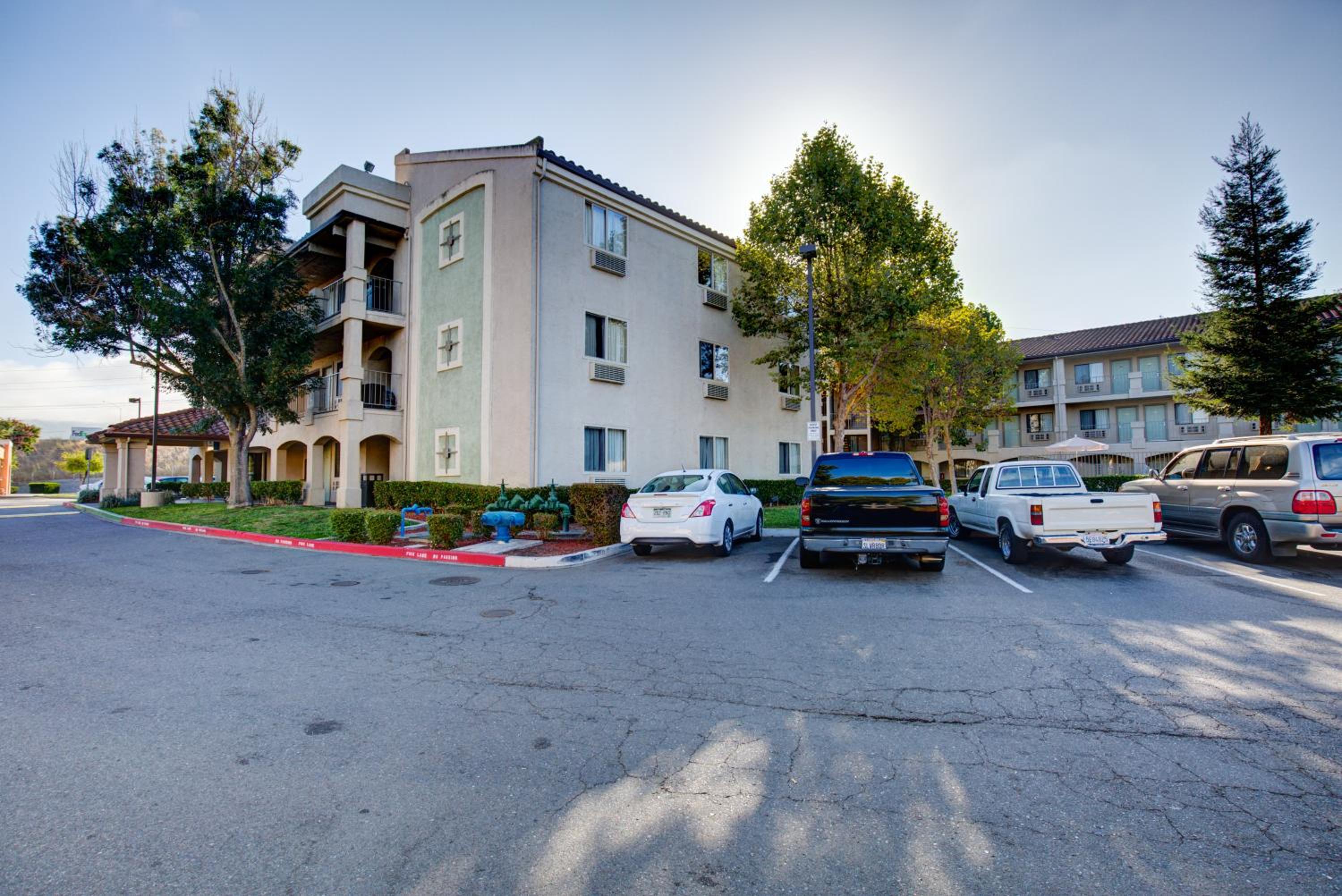 Rohnert Park Vacations - Inn at Rohnert Park - Property Image 8