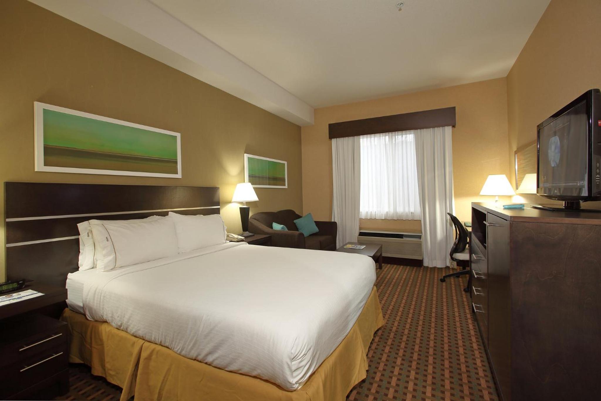 Vernon Vacations - Holiday Inn Express Hotel  Suites Vernon, an IHG Hotel - Property Image 63