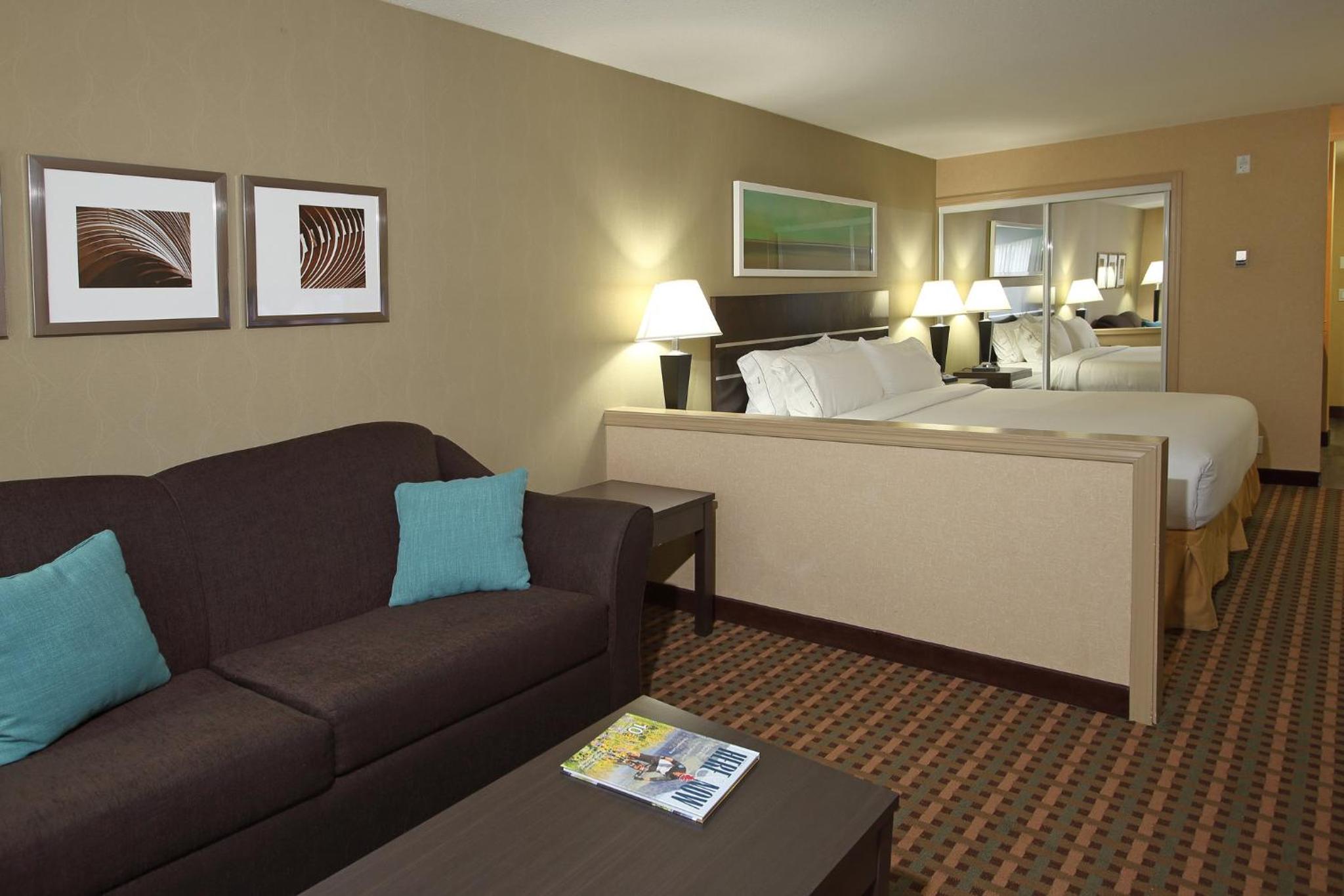 Vernon Vacations - Holiday Inn Express Hotel  Suites Vernon, an IHG Hotel - Property Image 80