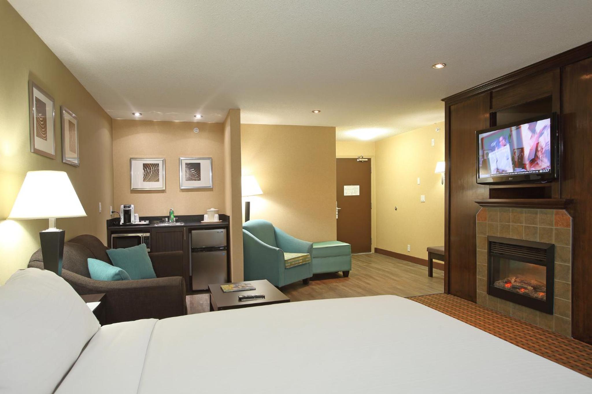 Vernon Vacations - Holiday Inn Express Hotel  Suites Vernon, an IHG Hotel - Property Image 76