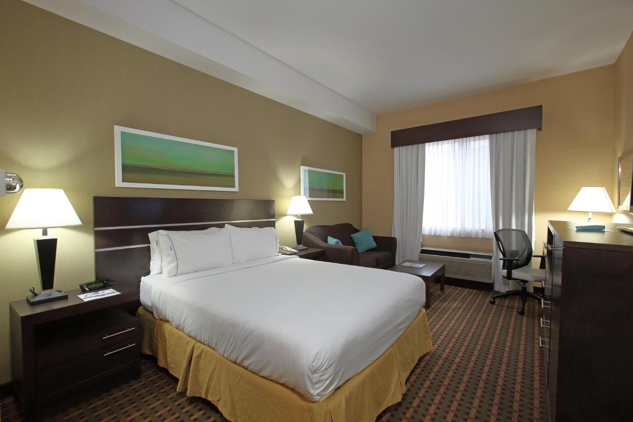 Vernon Vacations - Holiday Inn Express Hotel  Suites Vernon, an IHG Hotel - Property Image 42