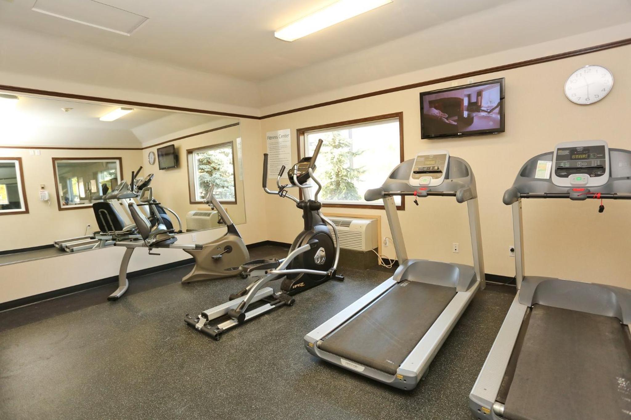Vernon Vacations - Holiday Inn Express Hotel  Suites Vernon, an IHG Hotel - Property Image 21
