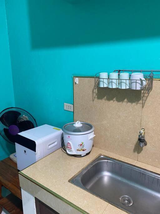 Snooze Baguio: Unit for Rent w/ Balcony View view 4