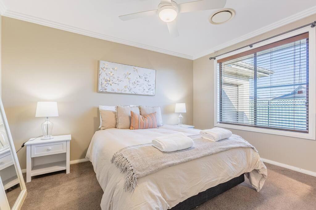 Dubbo’s Hidden Gem: Luxurious Poolside Living