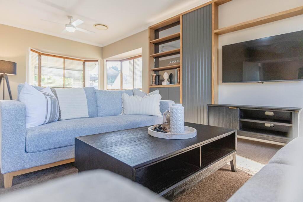 Dubbo’s Hidden Gem: Luxurious Poolside Living