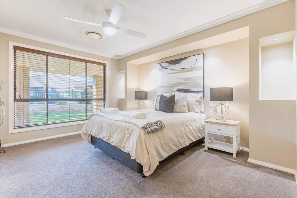 Dubbo’s Hidden Gem: Luxurious Poolside Living