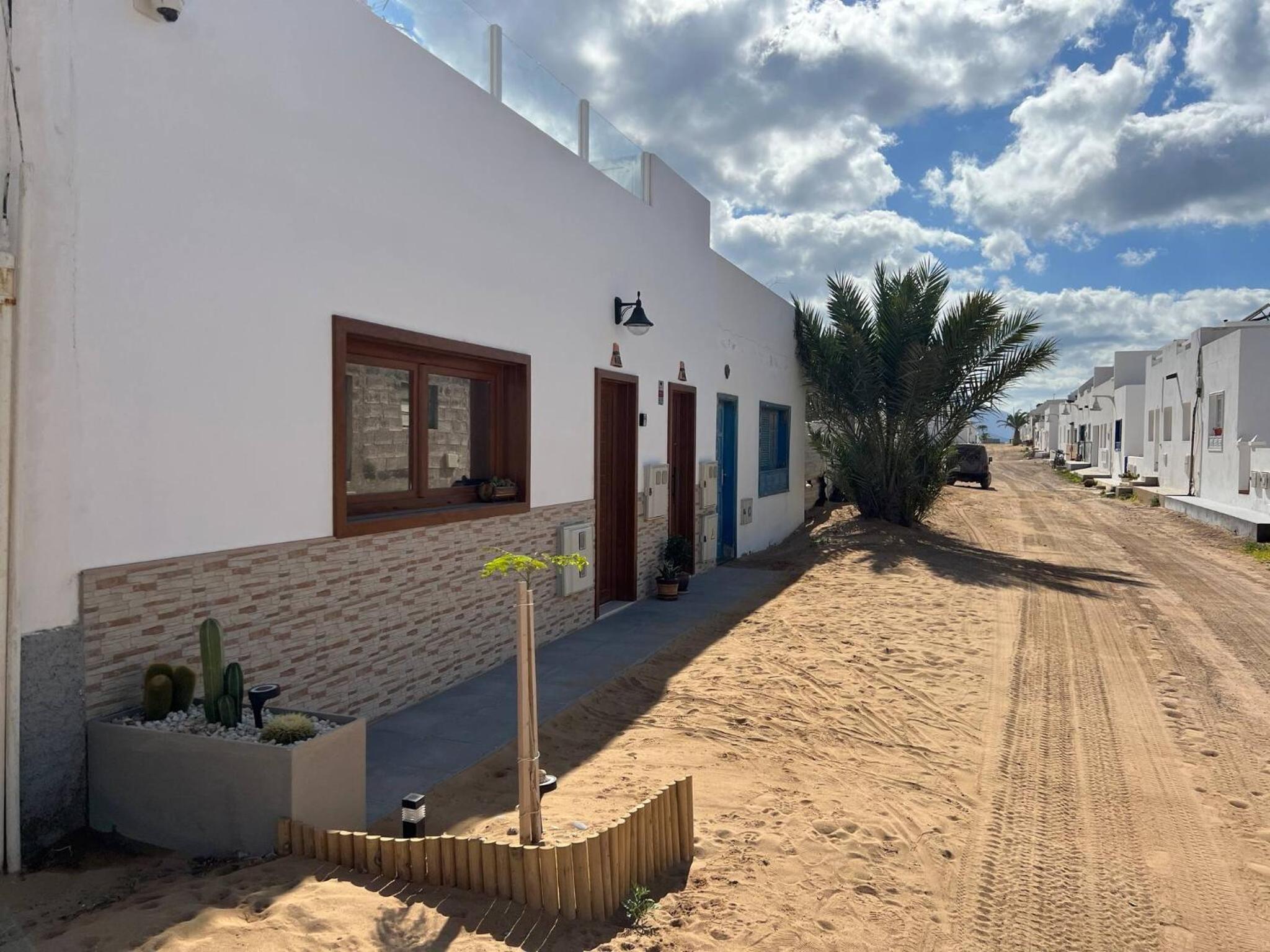 La Graciosita Escapada Costera en La Graciosa by Bayside