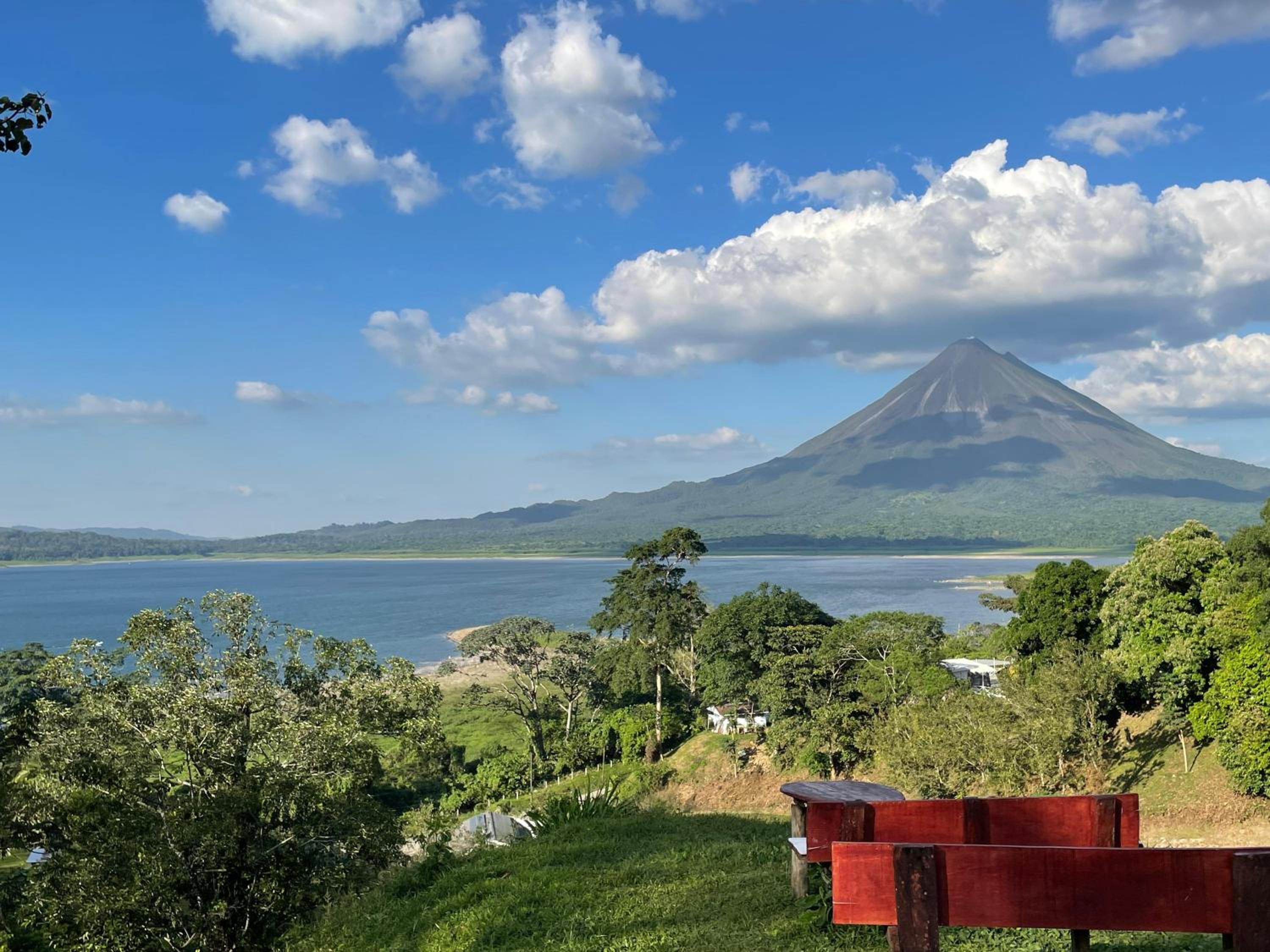 Sunset Inn Arenal B&B