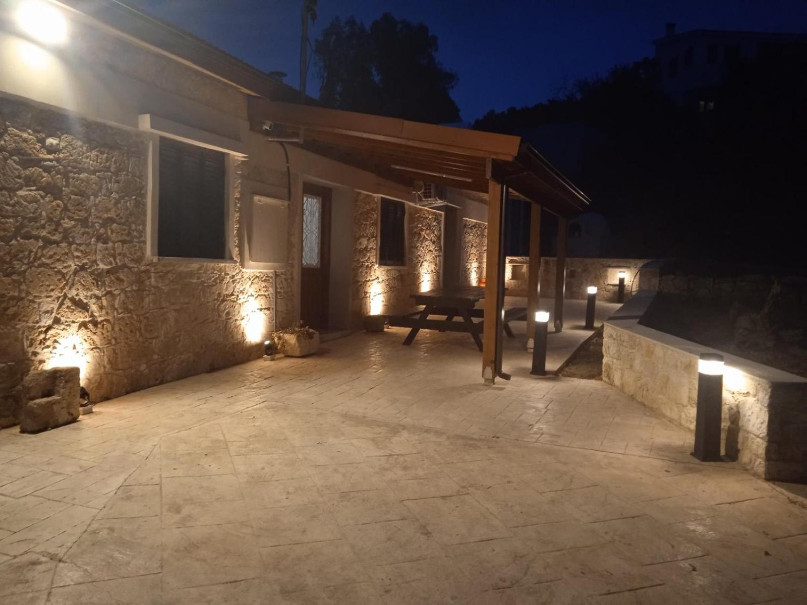 Papageorgios Village House