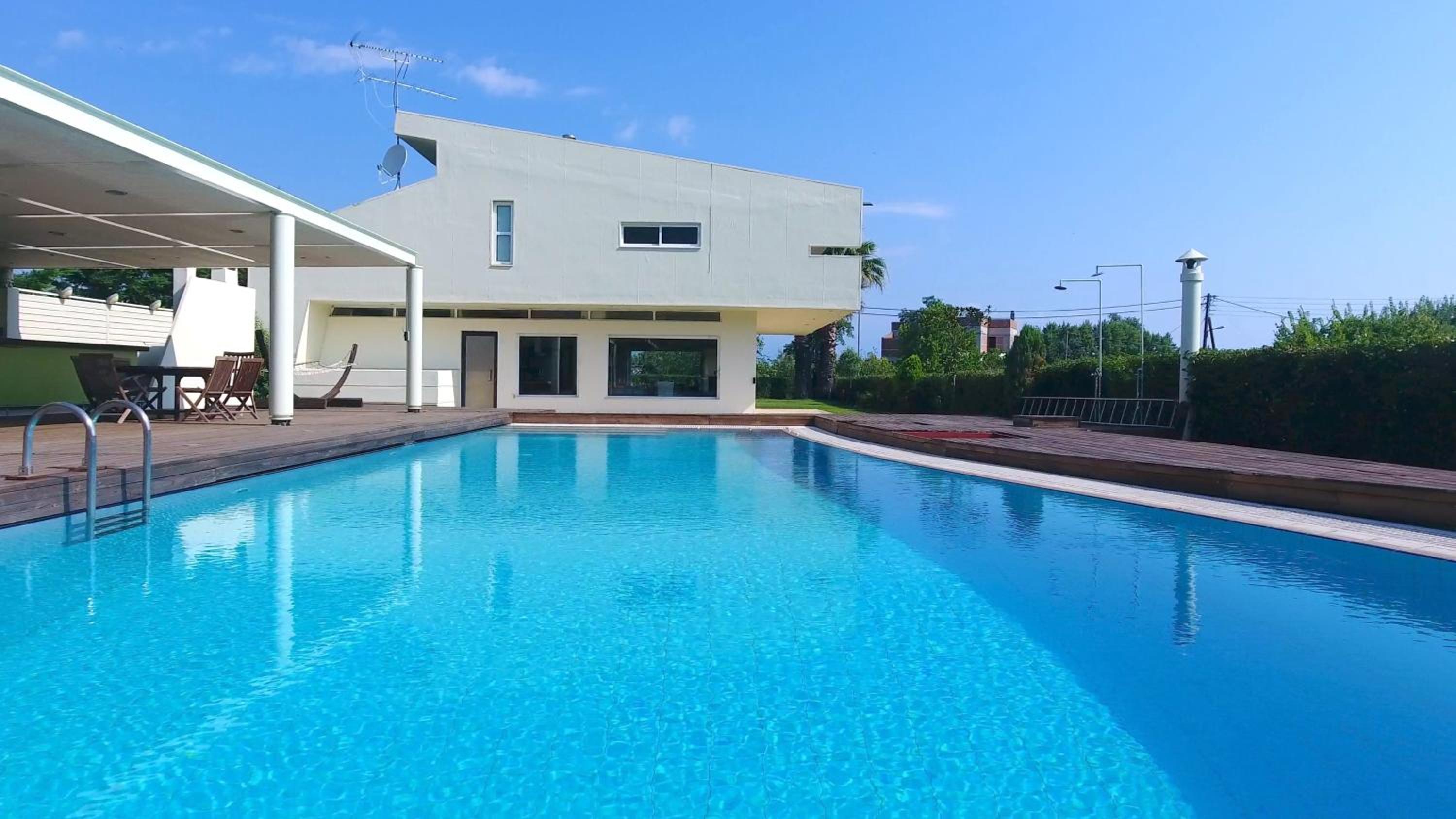 Villa Temptation
