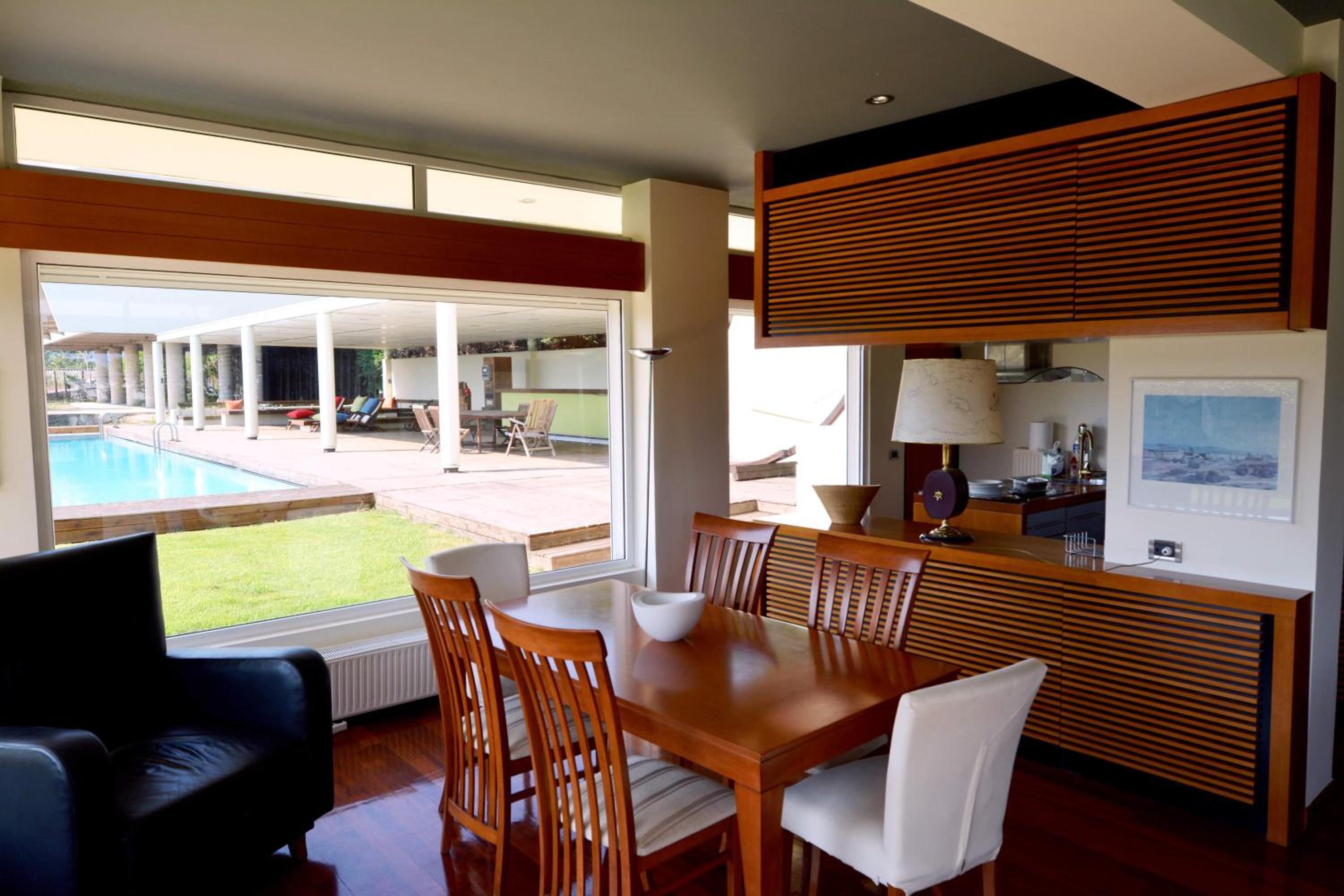Villa Temptation