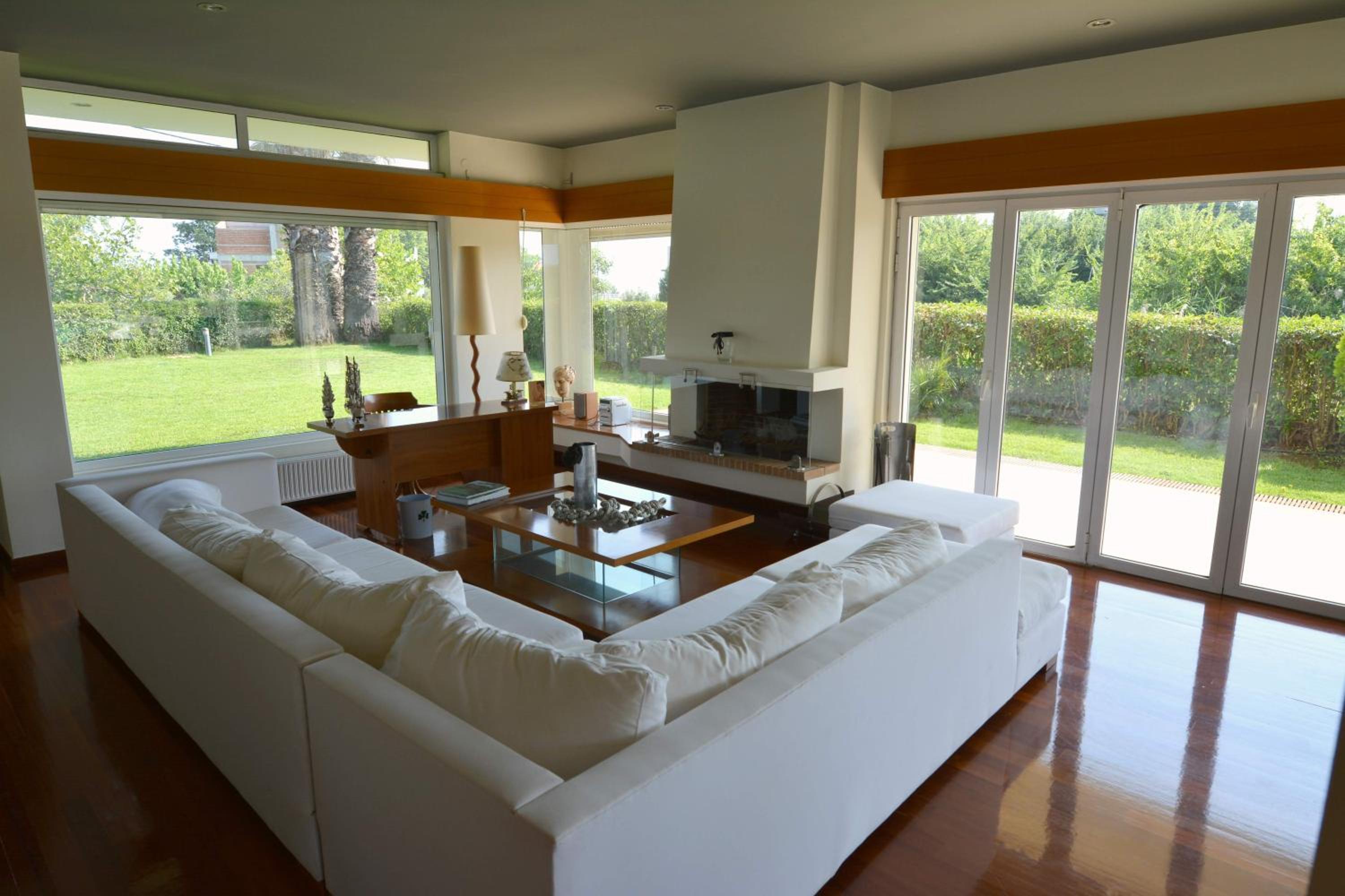 Villa Temptation
